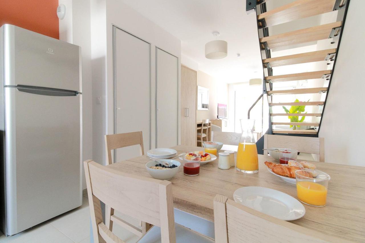 Select'So Home - Residence Le Poseidon Bormes-les-Mimosas Exterior photo